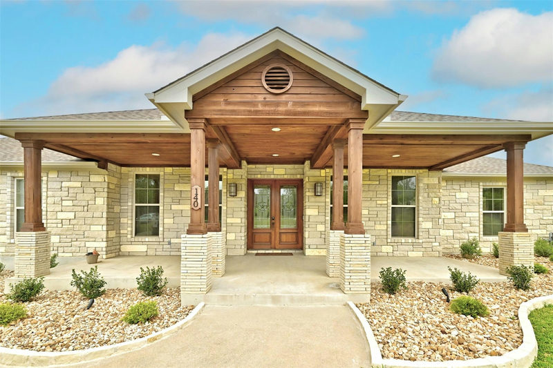 140 Winchester Rd — exterior