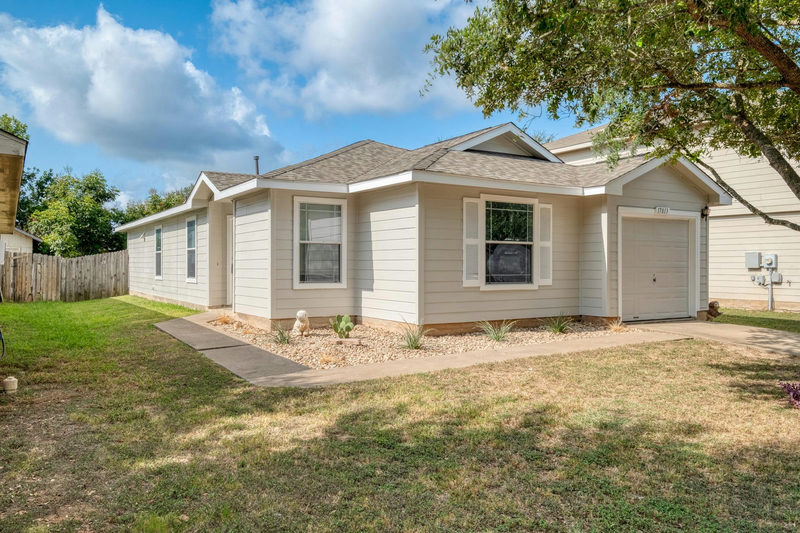 17813 Honey Locust Ln — exterior