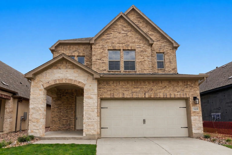 1424 South Brook Dr — exterior