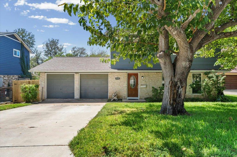7108 Meadowood Dr — exterior