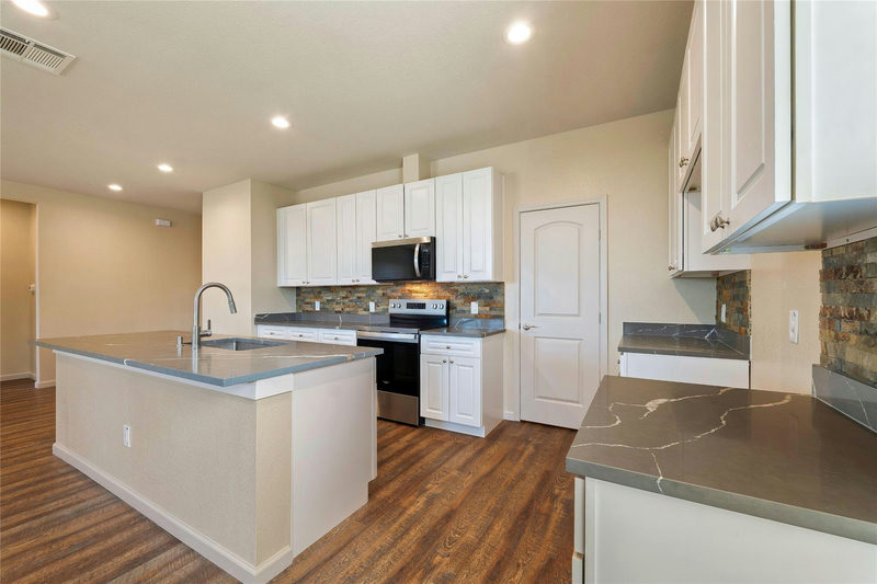 223 Quarry Rock Loop — exterior