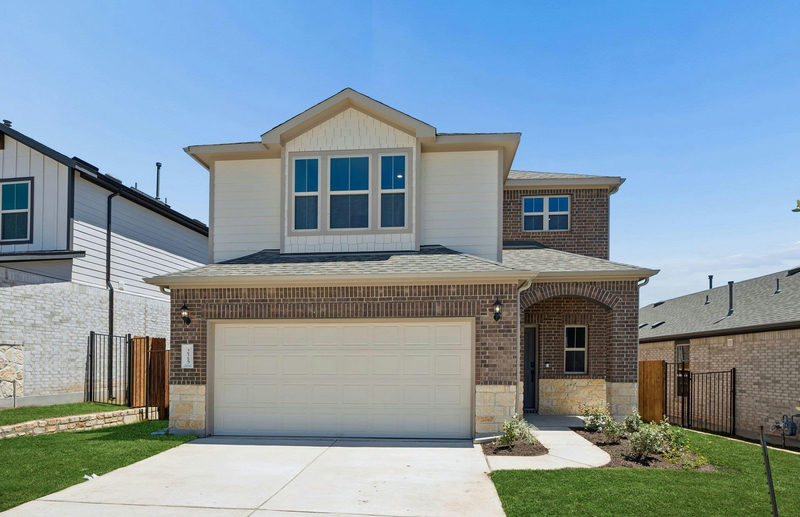 224 Groveland Dr — exterior