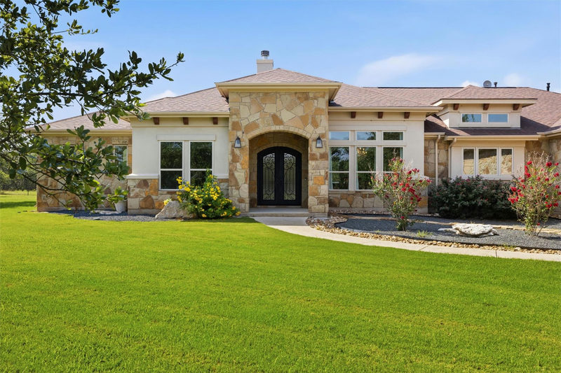 812 Jennings Branch Rd — exterior