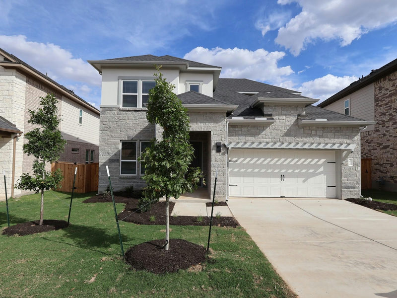 4020 Fulton Dr — exterior