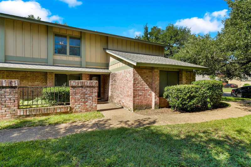 9602 Covey Ridge Ln — exterior