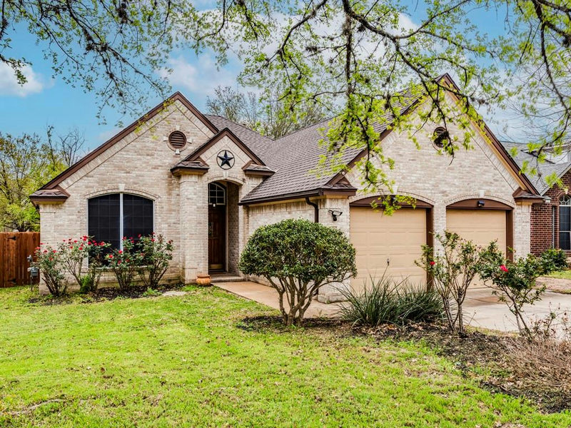 7903 Henry Kinney Row — exterior