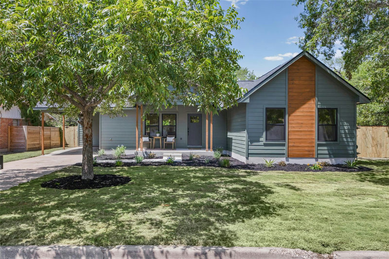 705 Campbell St — exterior