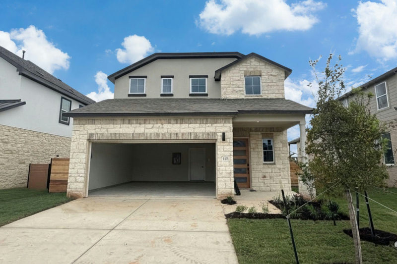 1105 Stonehill Dr — exterior