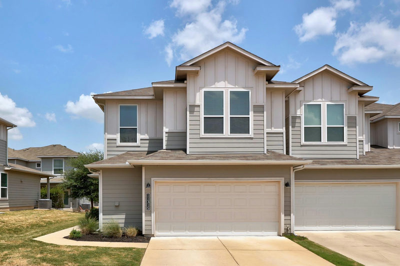 11315 Gadsen Ln — exterior