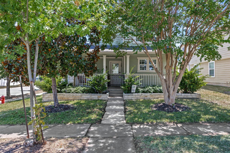 720 Alamo Plaza Dr — exterior