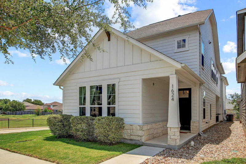 1624 Coral Sunrise Trl — exterior