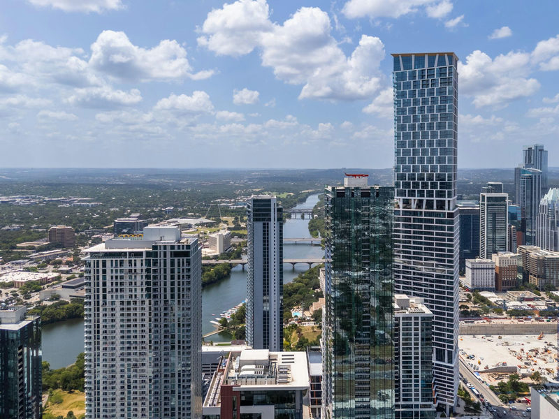 610 Davis St #3009 — exterior
