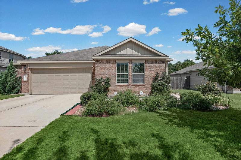 196 Jackson Blue Ln — exterior