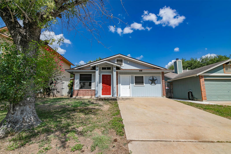 10517 ARCHDALE Dr — exterior