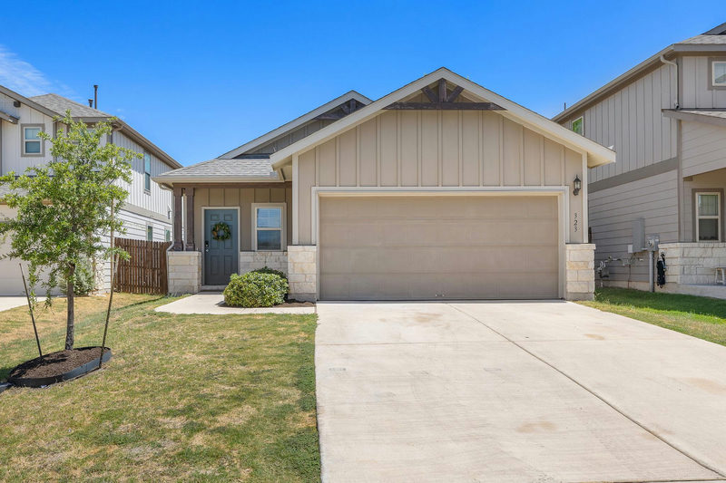 323 Zuma Dr — exterior