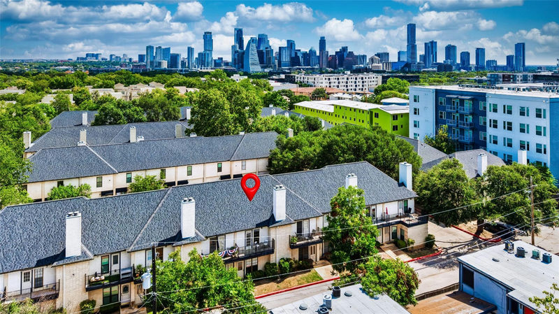 1307 Kinney Ave #140 — exterior
