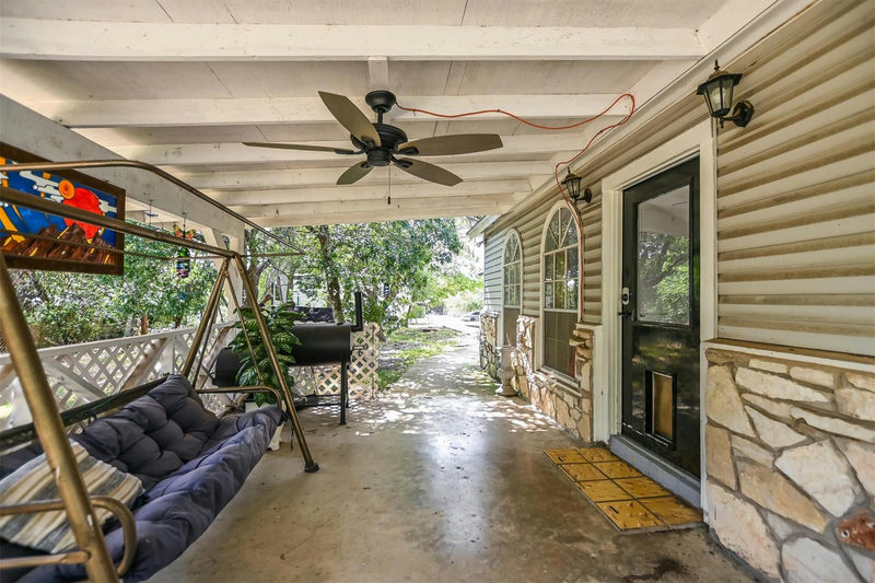 304 Lea Ln — exterior