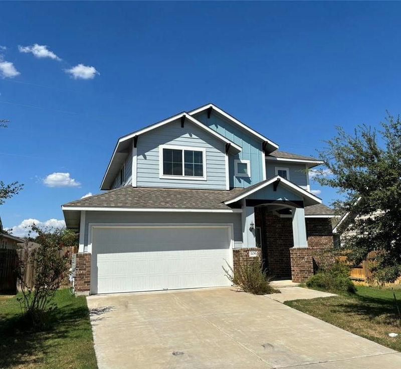 106 Crooked Trail Trl — exterior