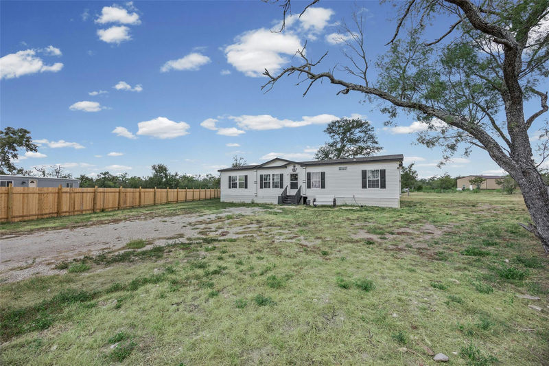 120 Mimosa Rd — exterior