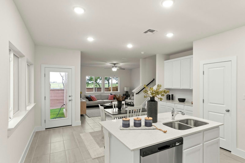 801 White Steppe Way — exterior