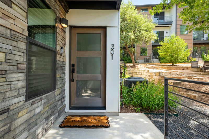 3700 Clawson Rd #301 — exterior
