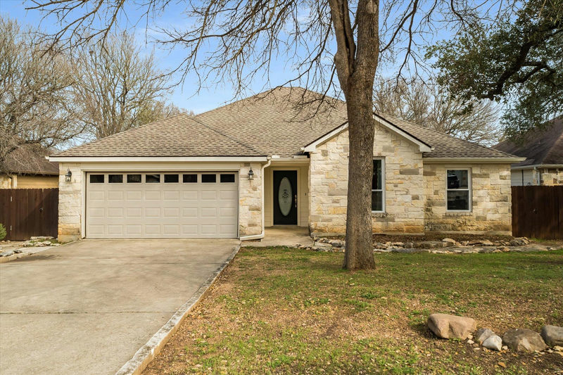 16 Serenade Cir — exterior
