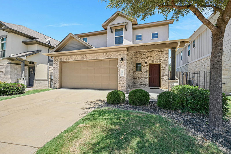 1300 Falconer Way — exterior