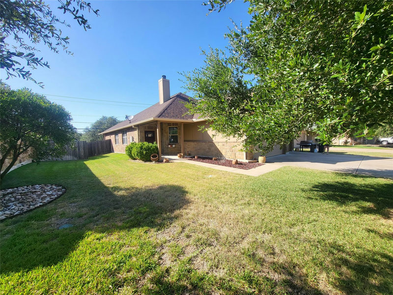 705 Algerita Dr — exterior