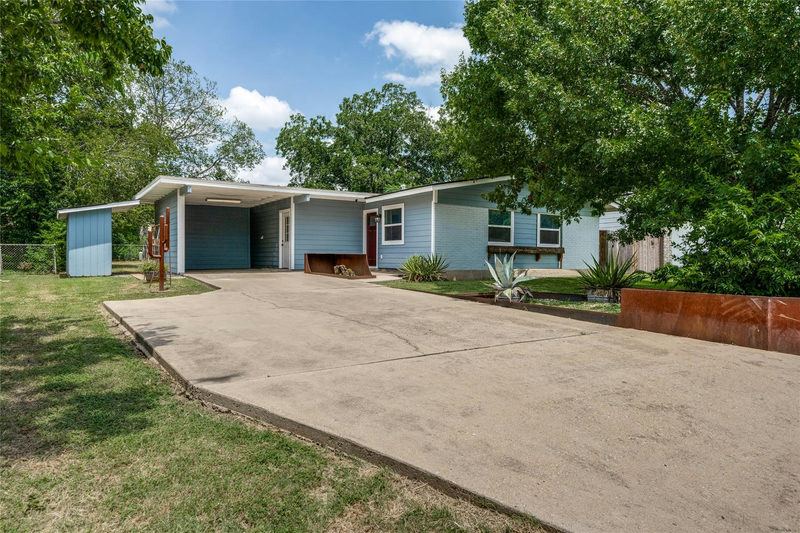 304 Tamworth Ave — exterior