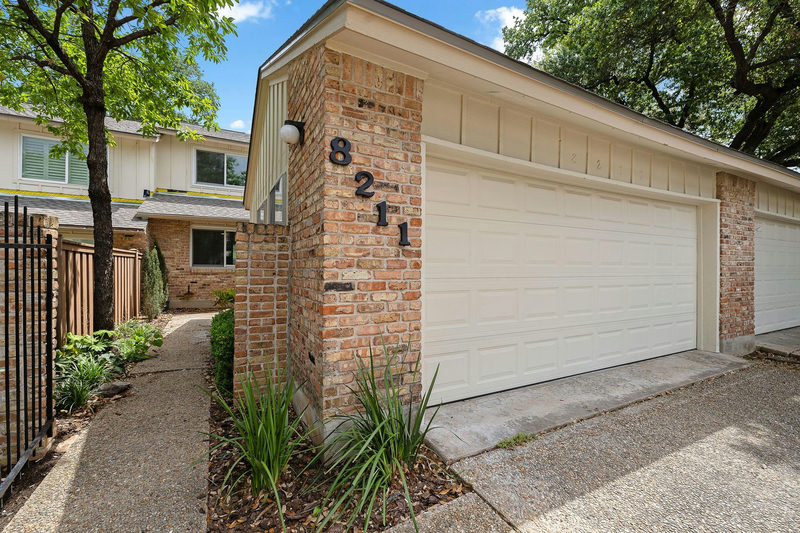 8211 Greenslope Dr — exterior