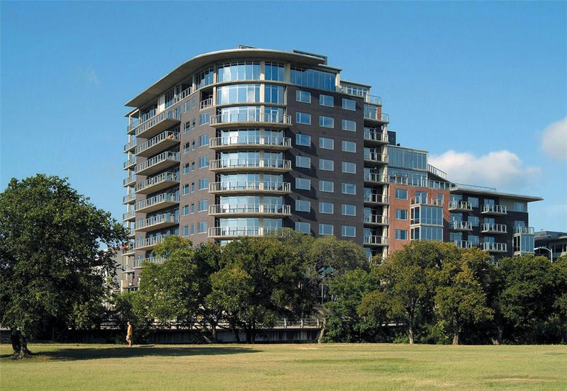 901 W 9th St #508 — exterior