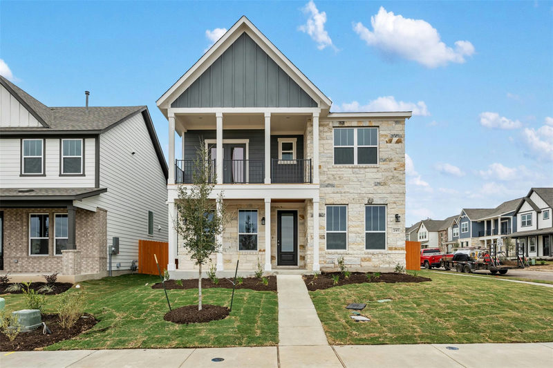 429 Carr Dr — exterior