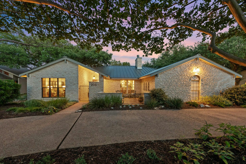 205 Copperleaf Rd — exterior