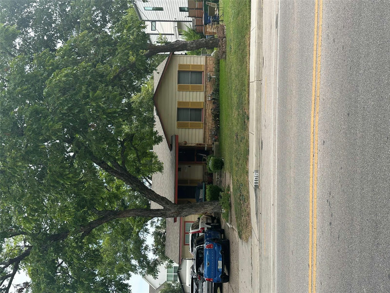 1106 Justin Ln — exterior