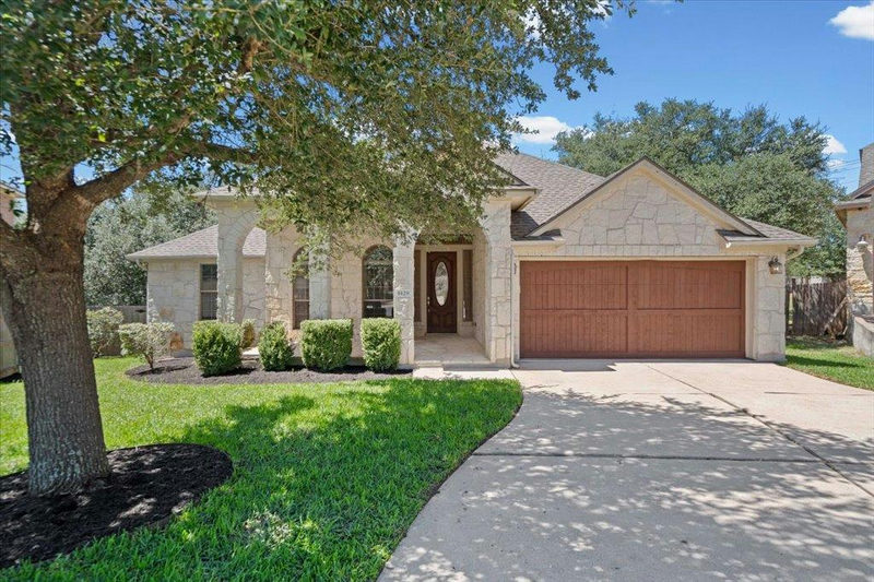 8129 Ladera Verde Dr — exterior