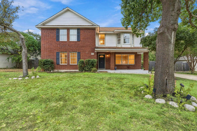 1703 Mimosa Ln — exterior