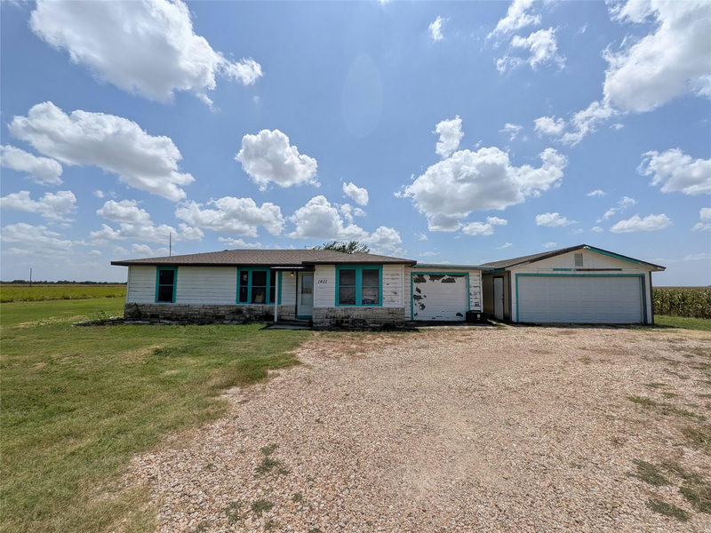 1401 N Highway 95 Hwy — exterior