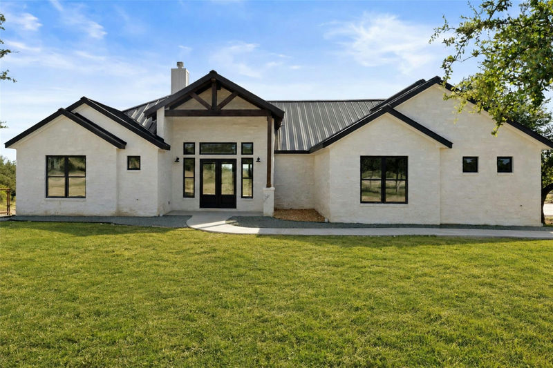 765 Legacy Hills Dr — exterior