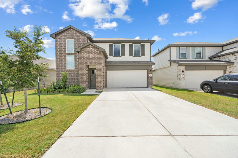 917 Lake Sweetwater Ln — exterior