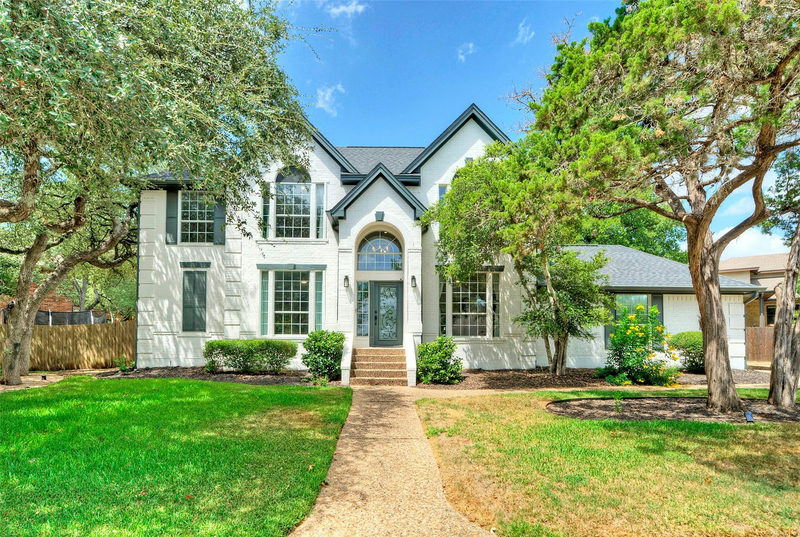 3002 Barton Point Cir — exterior