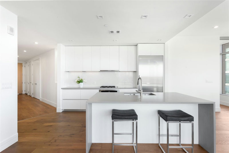 501 West Ave #1304 — exterior