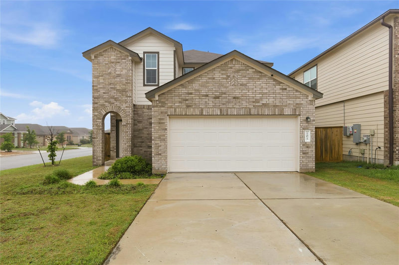101 Rowdy Yates Way — exterior