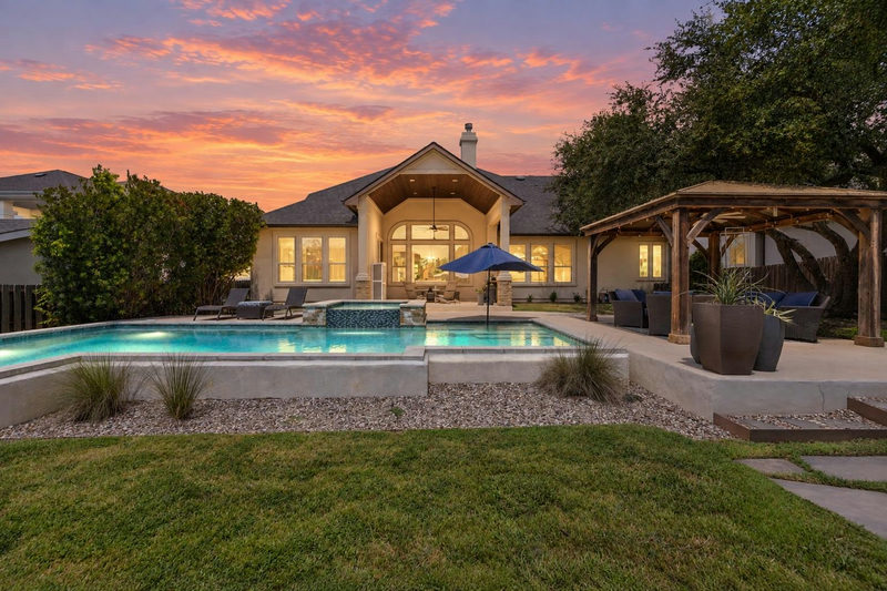 9621 Rocky Creek Blvd — exterior