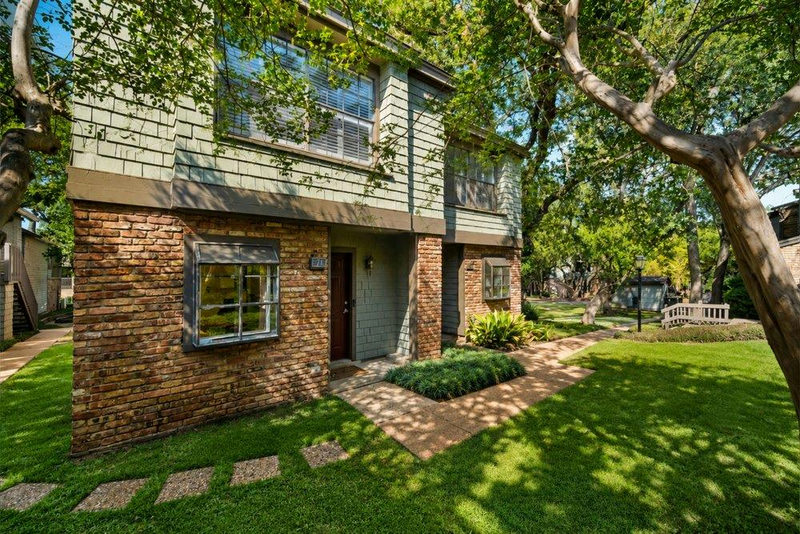 7122 Wood Hollow Dr #71 — exterior