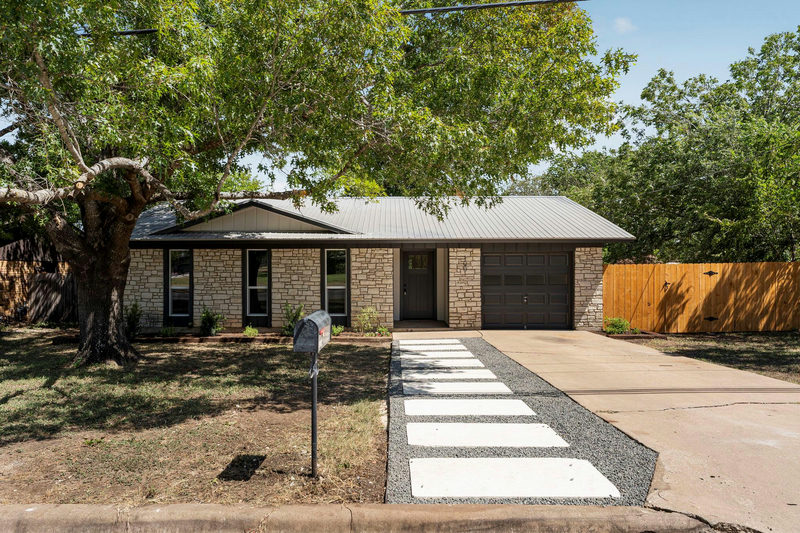 1001 W 17th St — exterior