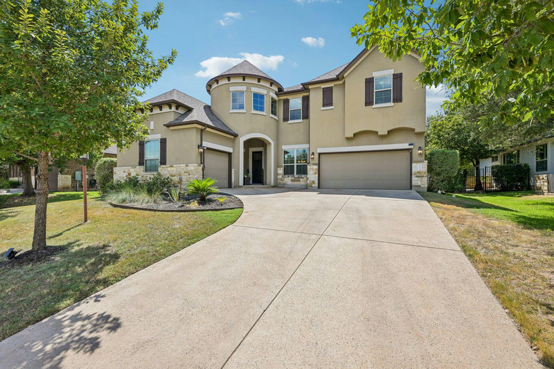 213 Lake Como Dr — exterior