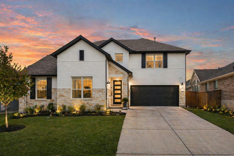 305 Painted Creek Way — exterior