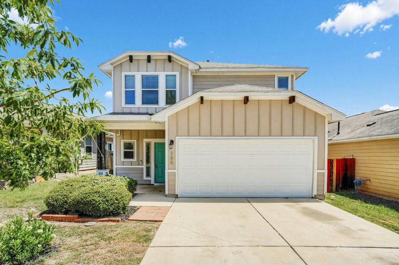 266 Twisted Oaks Ln — exterior