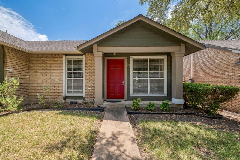 1015 E Yager Ln #35 — exterior