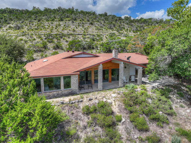 447 MADRONA DR Dr — exterior